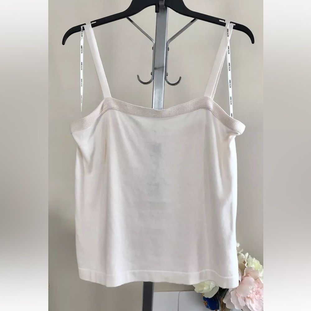 Ann Klein Tops Women's Size LargeCream Knitted Tank-Top Sleeveles Straight Neck